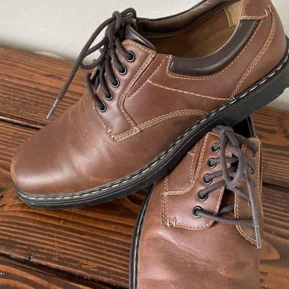 Dockers Men’s Brown Oxford Shoes, Size 8 - Picture 10 of 13